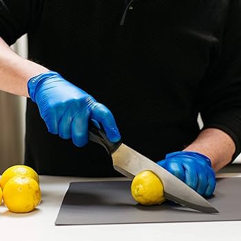 Blue Vinyl Powdered Gloves - 1000  gloves - Image 3